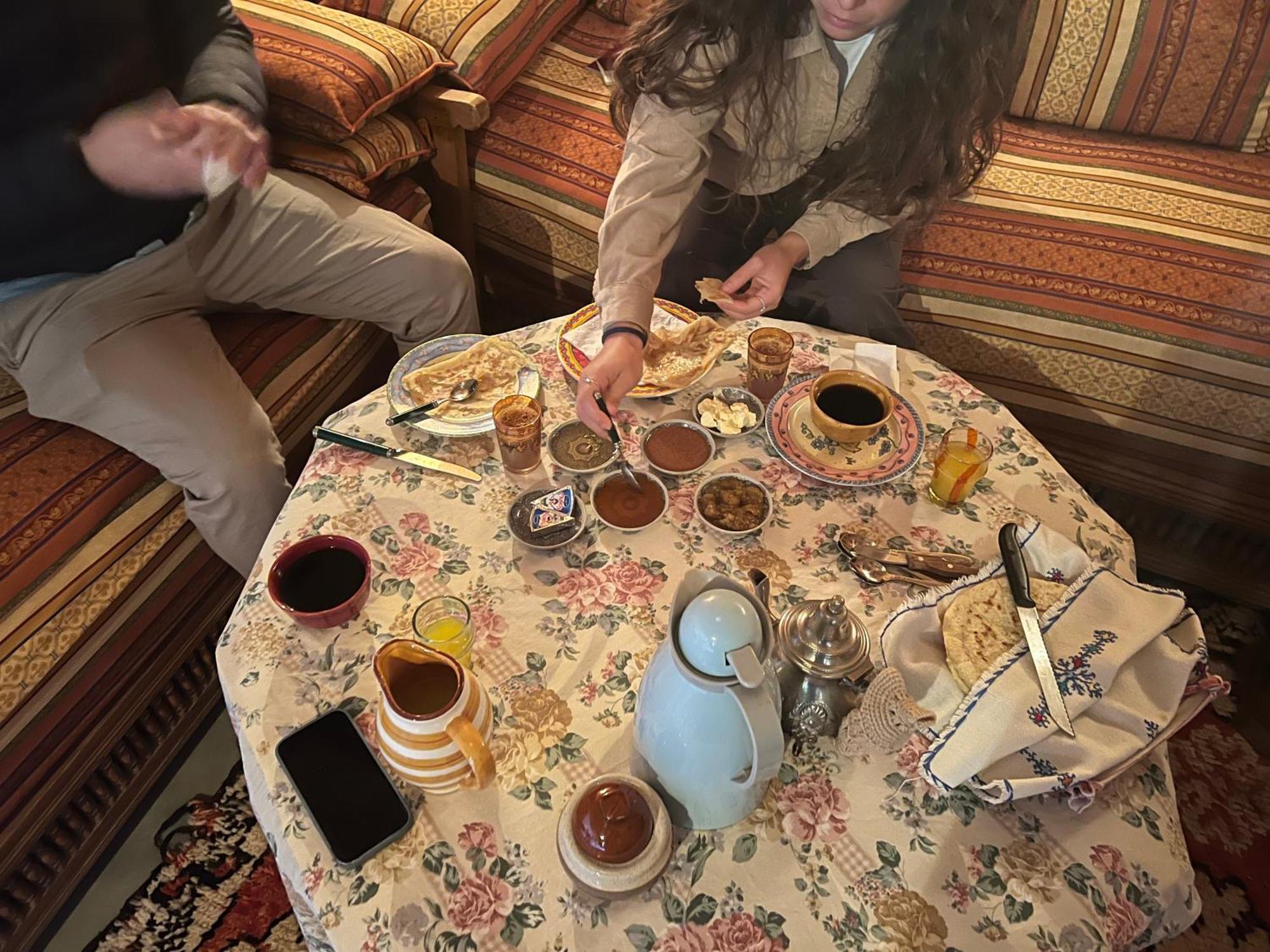 Готель Kasbah Tigmi El Janoub Айт-Бен-Хадду Екстер'єр фото