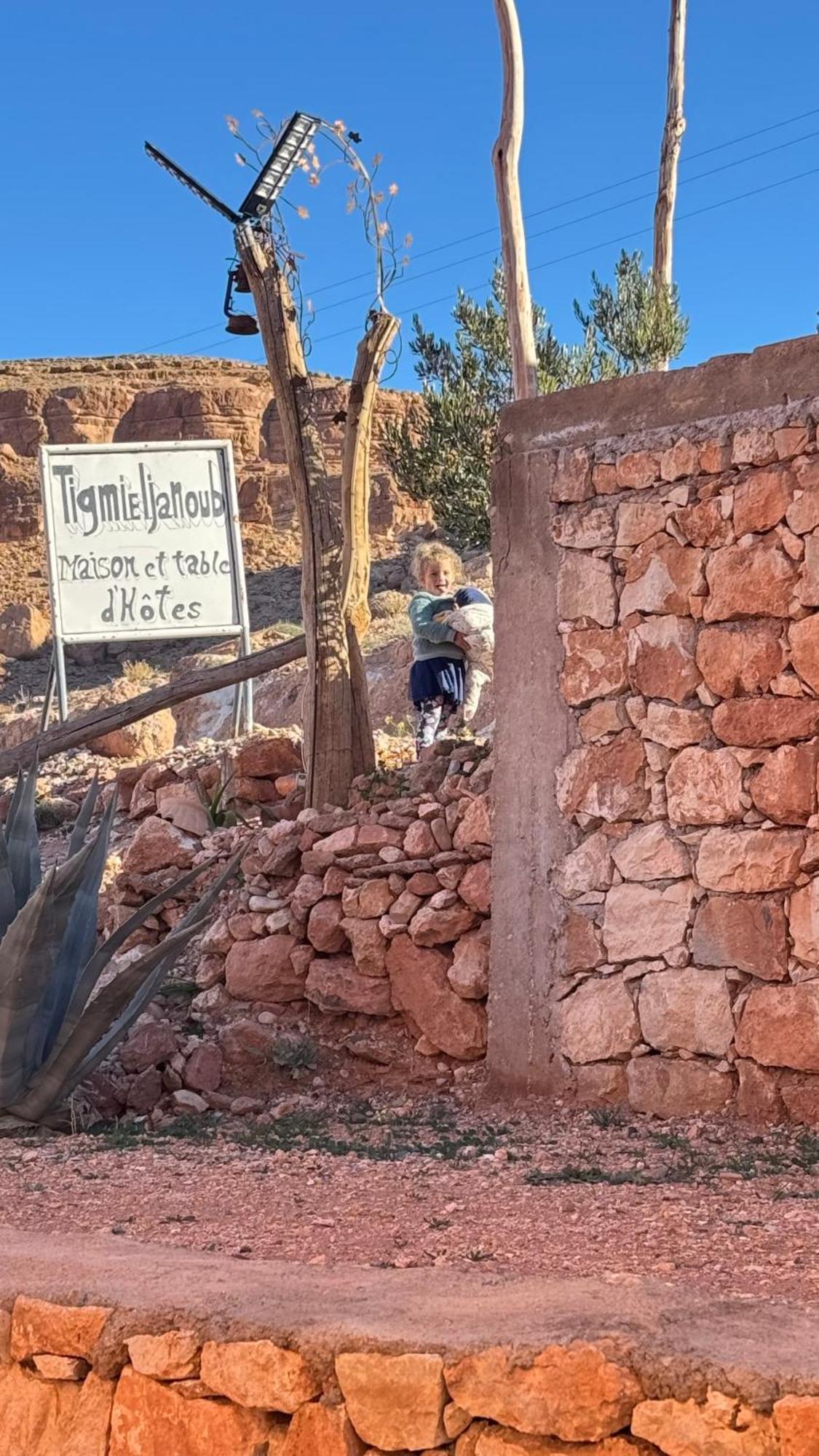 Готель Kasbah Tigmi El Janoub Айт-Бен-Хадду Екстер'єр фото